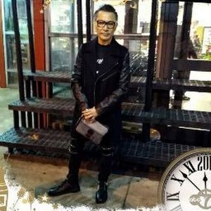 Meet your Posher, Pierre